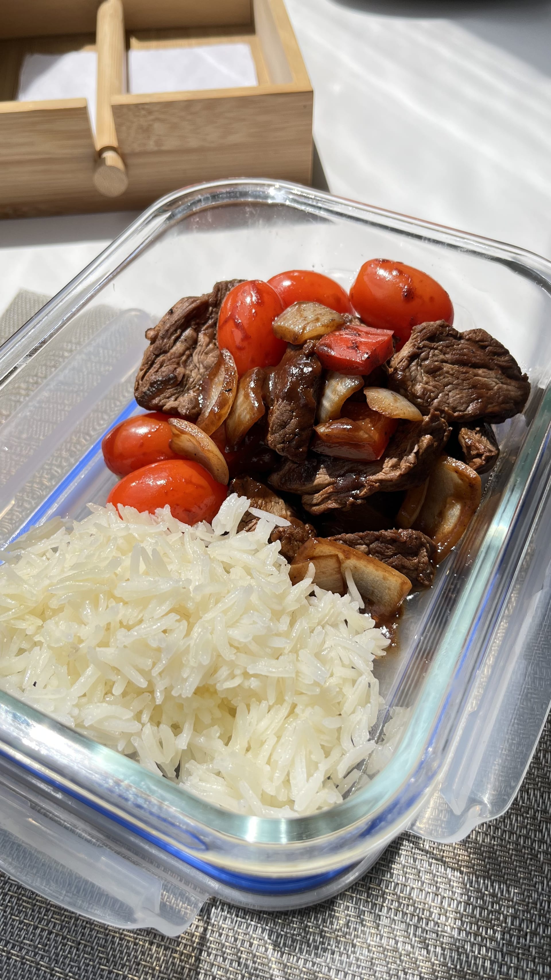 Lomo saltado